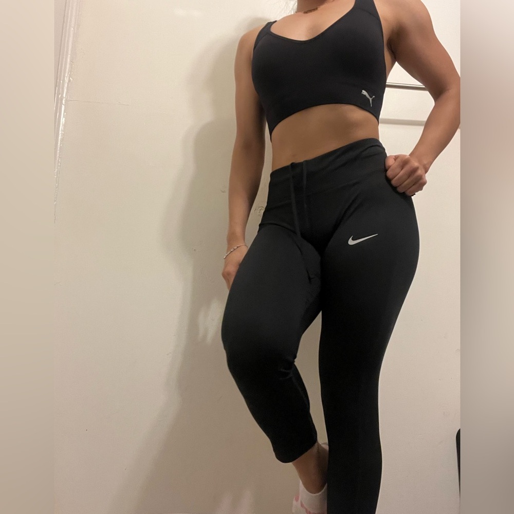 Nike Black High-Waist Athletic Leggings